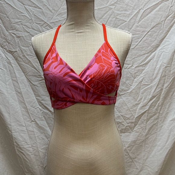 PINK Victoria's Secret Other - Pink Active Pink Floral Sports Bra Size Medium